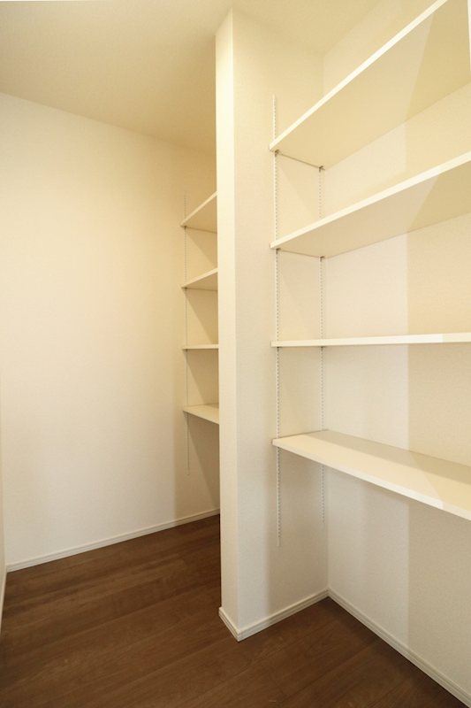 新築戸建　ブルーミングガーデン倉敷市茶屋町4期【全1棟】 内観写真（収納）