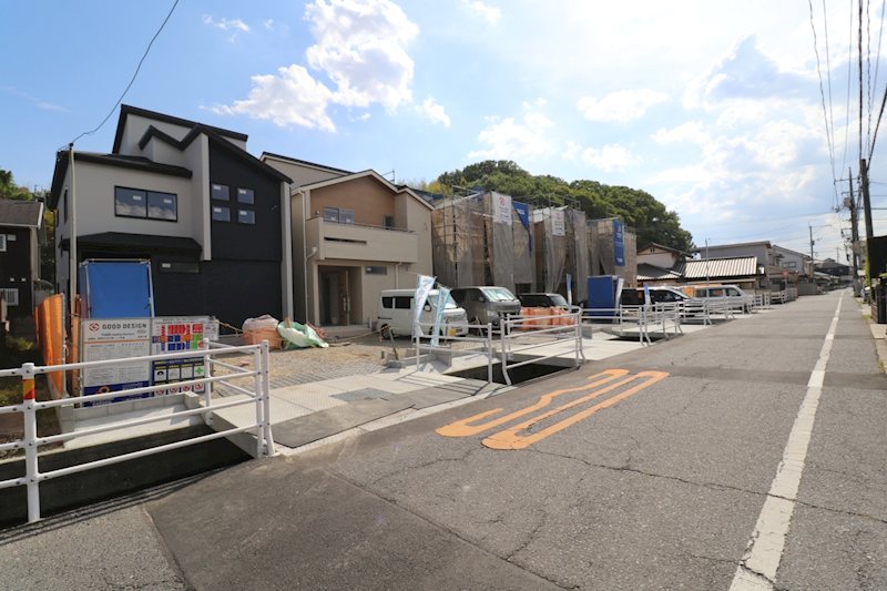 新築戸建　ブルーミングガーデン倉敷市中庄≪全5棟≫4号棟 現地写真（前面道路含む現地写真）