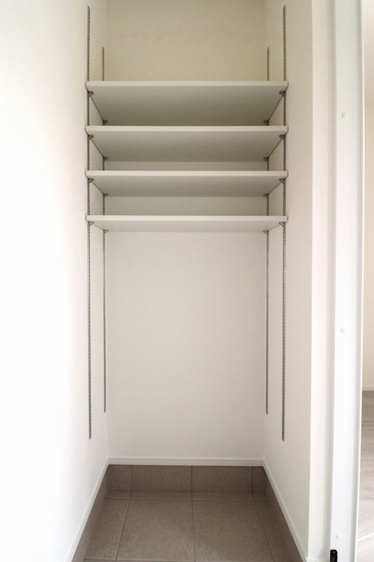 新築戸建　ルルーディア中庄③２号棟  現地写真（玄関）