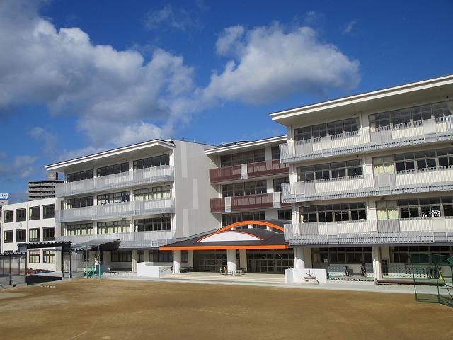 朝日プラザ倉敷ミレニアム　 小学校