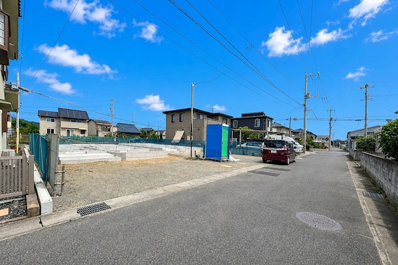 新築分譲住宅よかタウン総社市福井第2【限定2棟】1号棟 現地写真（前面道路含む現地写真）