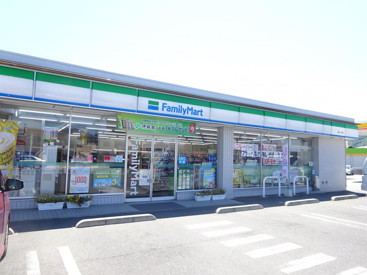 グラファーレ岡山市北区一宮【限定2棟】1号棟 コンビニ