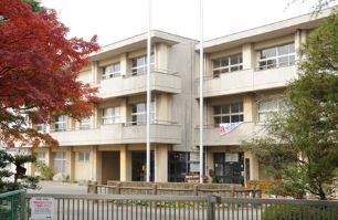 茨城県取手市東２丁目 中学校