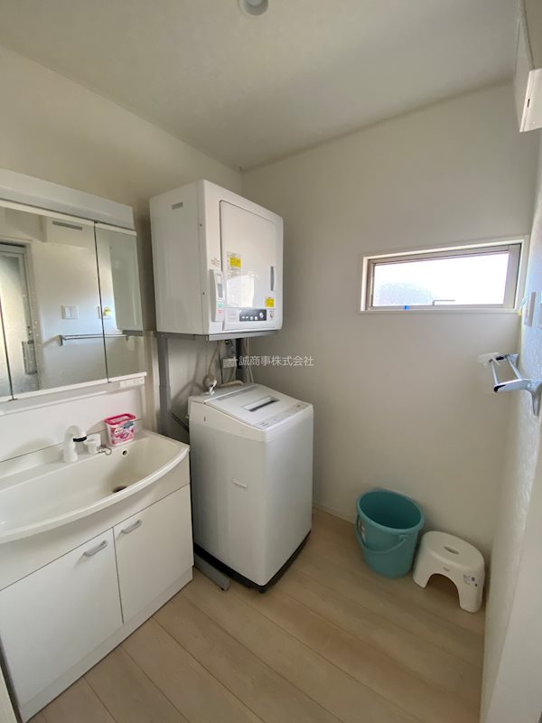 美浦村布佐中古住宅 内観写真（洗面台・洗面所）