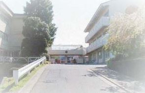 石岡市南台2丁目 小学校