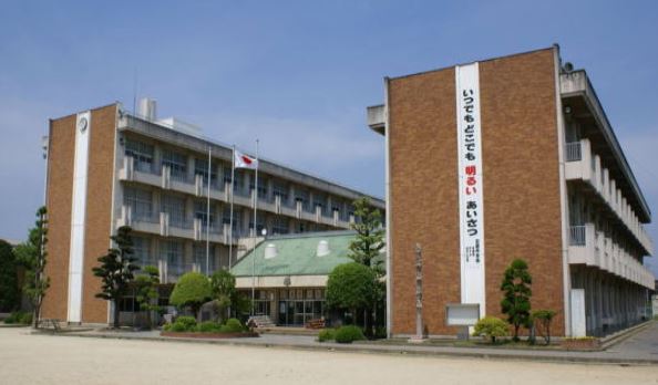 石岡市南台2丁目 中学校