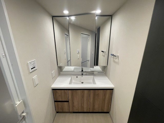プレミスト郡山Station Cross 内観写真（洗面台・洗面所）