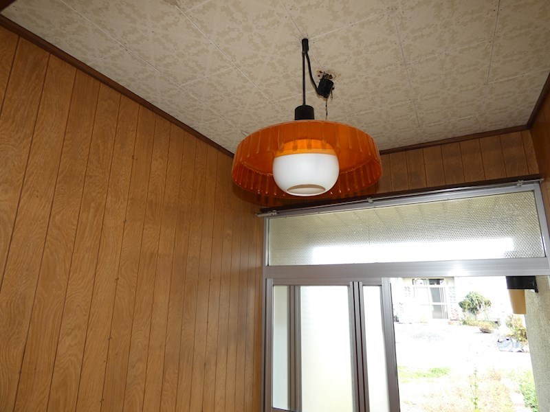 1213　八戸市大字妙字水上　中古住宅 現地写真（玄関）