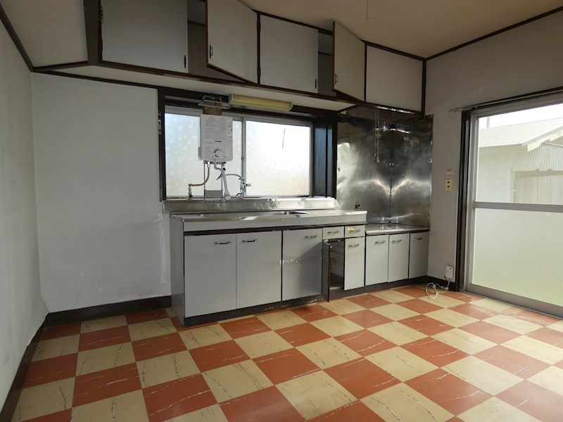 1213　八戸市大字妙字水上　中古住宅 内観写真（キッチン）