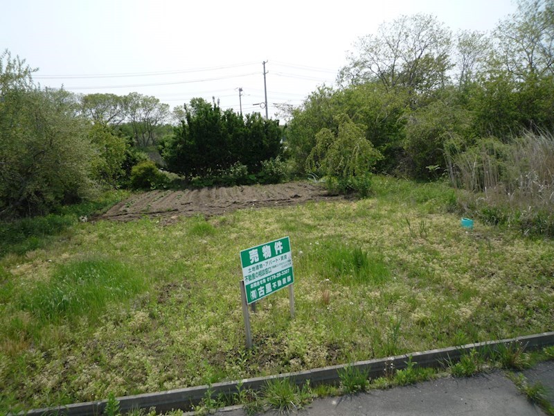 2133　八戸市大字市川町字南大谷地　土地 現地写真