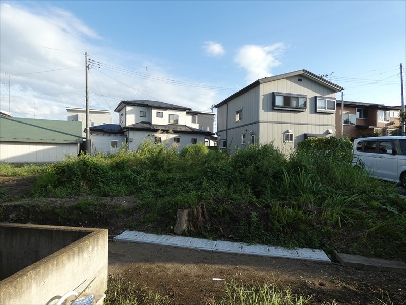 2143　青森県上北郡おいらせ町三本木　土地 現地写真