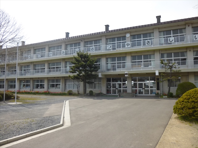 2181　青森県八戸市大字大久保字上面　土地 小学校