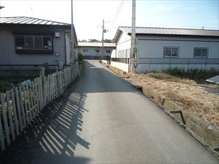2194　青森県上北郡おいらせ町一川目１丁目 現地写真（前面道路含む現地写真）