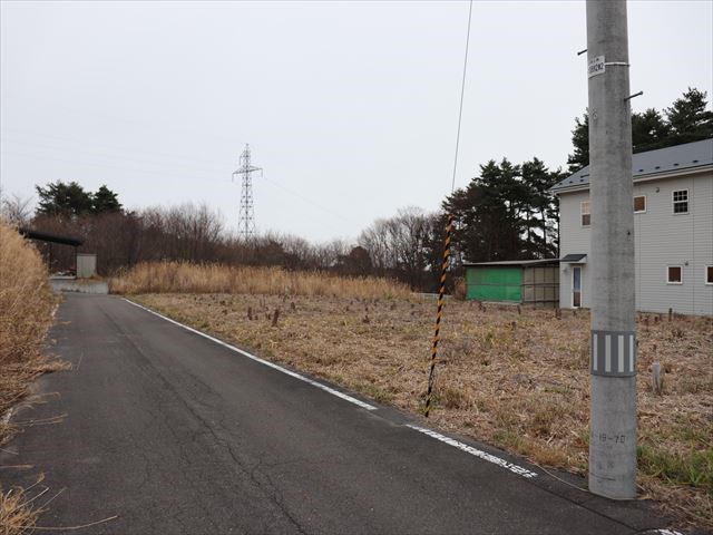 2286　階上町大字道仏字町道端　土地 現地写真（前面道路含む現地写真）
