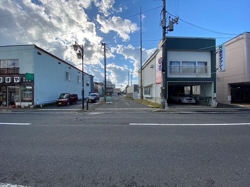 2374　上北郡おいらせ町上明堂　土地 現地写真（前面道路含む現地写真）