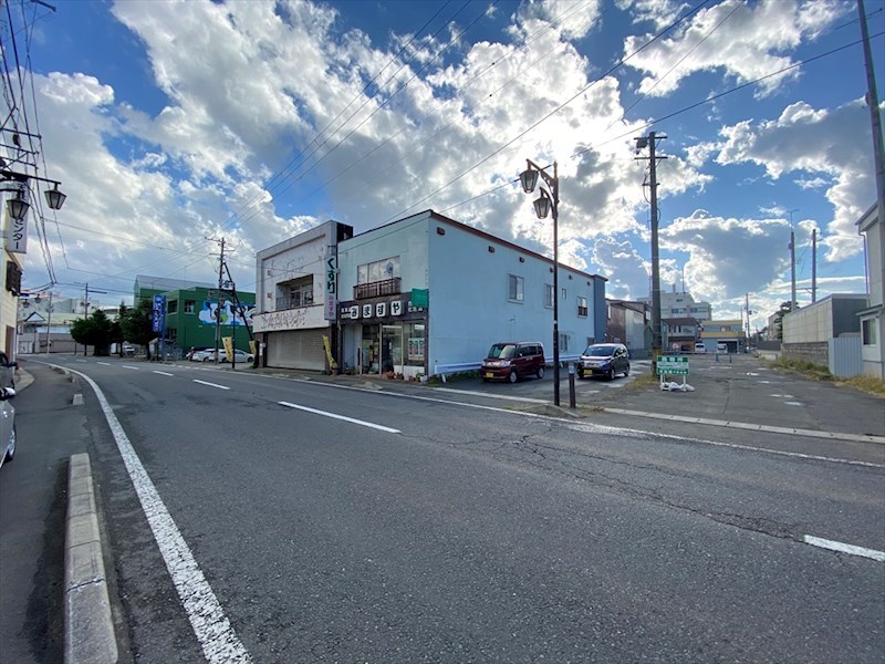 2374　上北郡おいらせ町上明堂　土地 現地写真（前面道路含む現地写真）