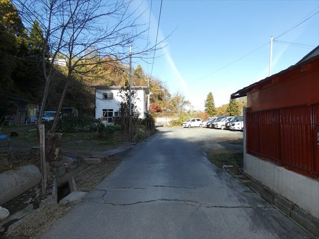 2553　八戸市大字沢里字上沢内　土地 現地写真（前面道路含む現地写真）