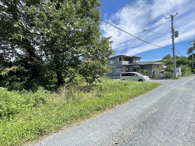 2565　八戸市大字大久保字大塚　土地 現地写真
