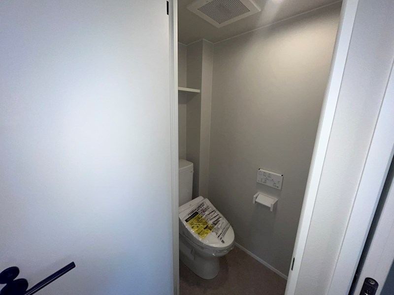 5556　八戸市大久保字下大久保DC・B棟　建売住宅 内観写真（トイレ）