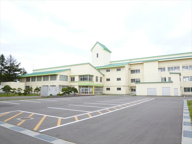 2575　上北郡おいらせ町一川目１丁目　土地 小学校