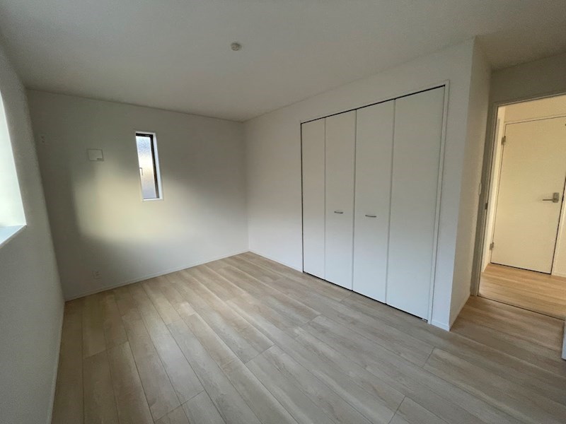 5598　クレイドルガーデン八戸市江陽第8　新築分譲住宅　3号棟 内観写真（リビング以外の居室）