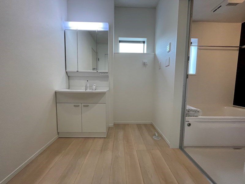 5599　クレイドルガーデン八戸市江陽第8　新築分譲住宅　4号棟 内観写真（洗面台・洗面所）