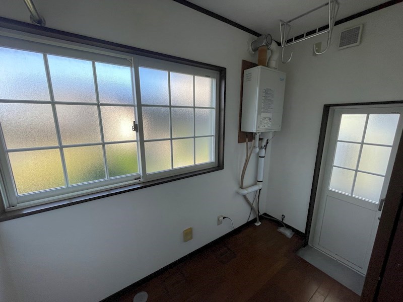 5605　八戸市大字市川町字桔梗野上　中古住宅 内観写真（リビング以外の居室）