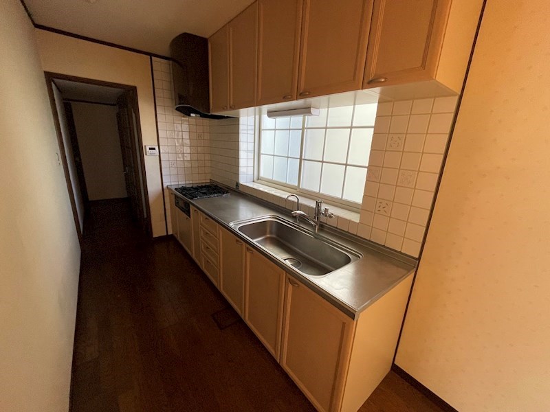 5605　八戸市大字市川町字桔梗野上　中古住宅 内観写真（キッチン）