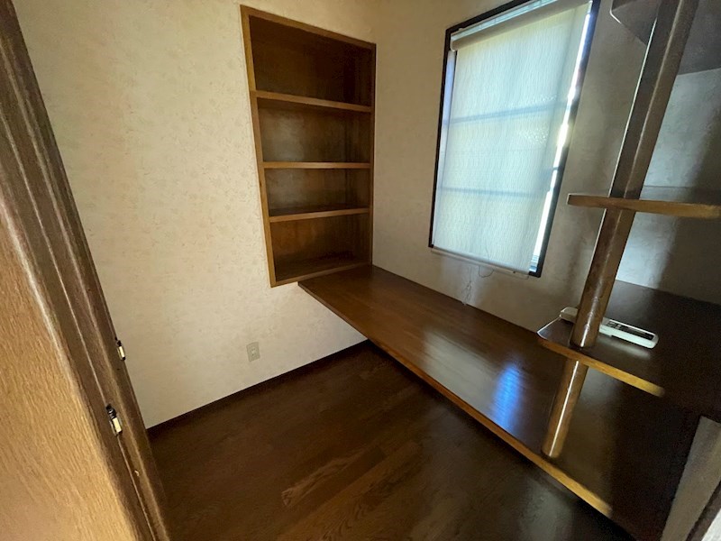 5605　八戸市大字市川町字桔梗野上　中古住宅 内観写真（リビング以外の居室）