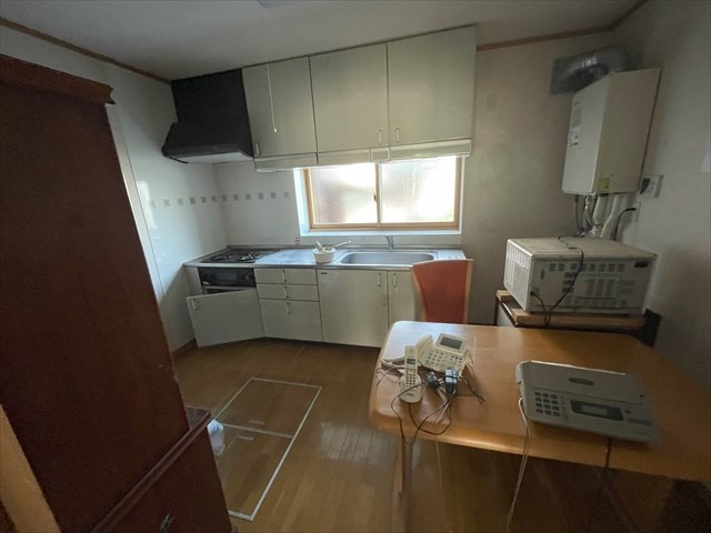 5604　八戸市鮫町忍町　中古住宅 内観写真（キッチン）