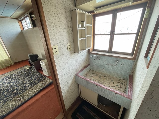 5604　八戸市鮫町忍町　中古住宅 内観写真（洗面台・洗面所）