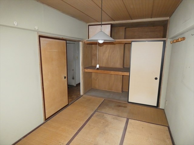 5608　ホワイトレジデンス八戸　701号 内観写真（収納）