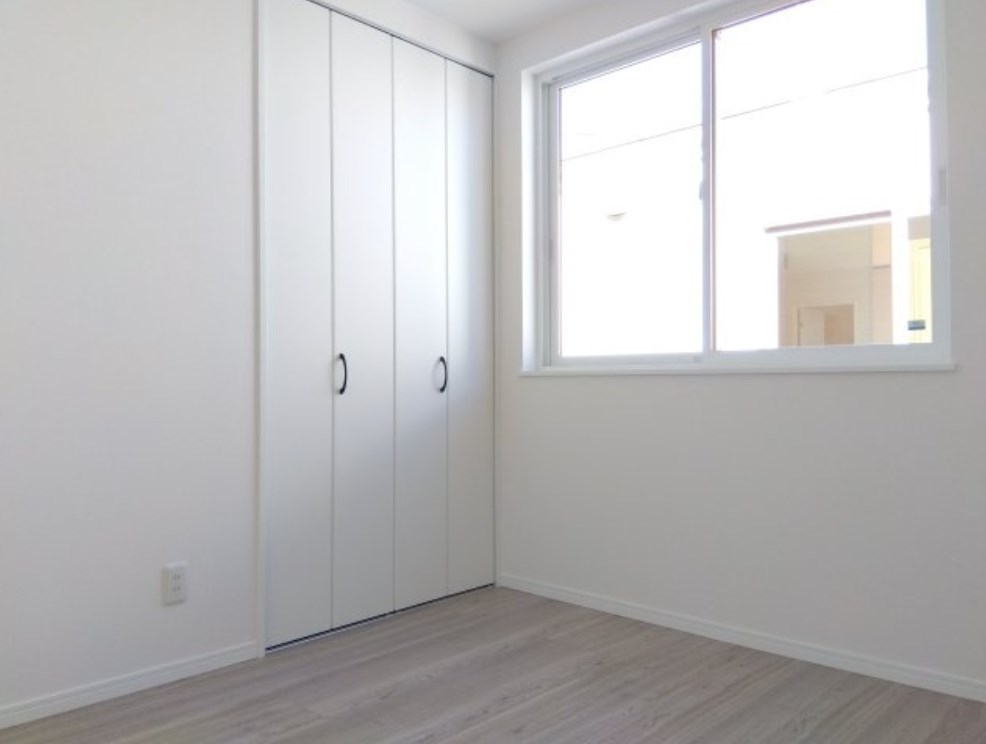 5609　三沢市南町3丁目・A棟　新築建売住宅 内観写真（リビング以外の居室）