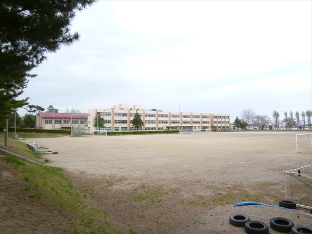 5609　三沢市南町3丁目・A棟　新築建売住宅 小学校