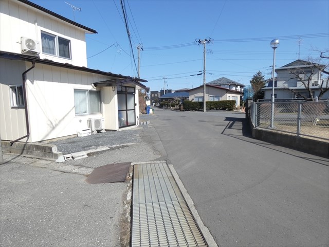 2585　八戸市大字長苗代字元木　土地 現地写真（前面道路含む現地写真）
