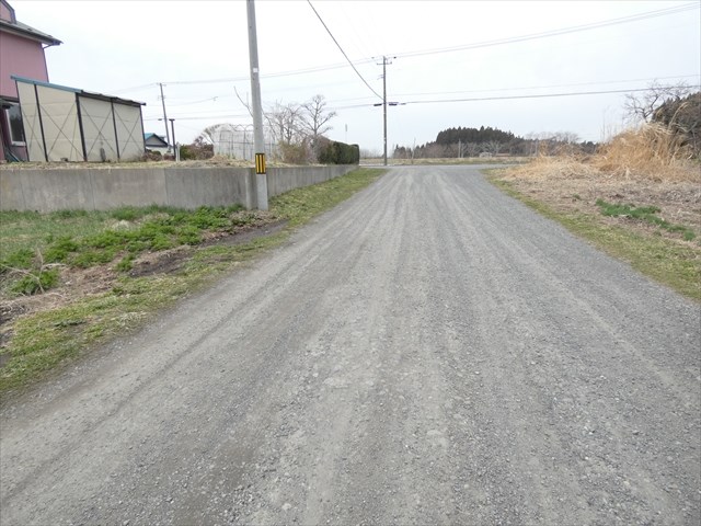 2589　上北郡六戸町大字犬落瀬字堀切沢　土地 現地写真（前面道路含む現地写真）
