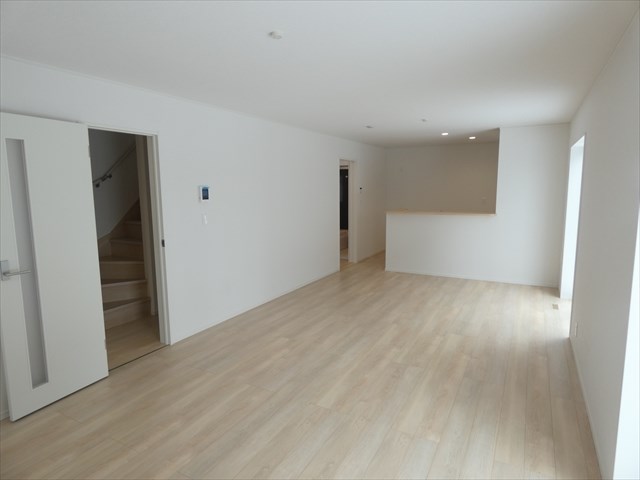 5632　クレイドルガーデン三沢市日の出第1　新築分譲住宅　4号棟※ただ今商談中です 内観写真（リビング）