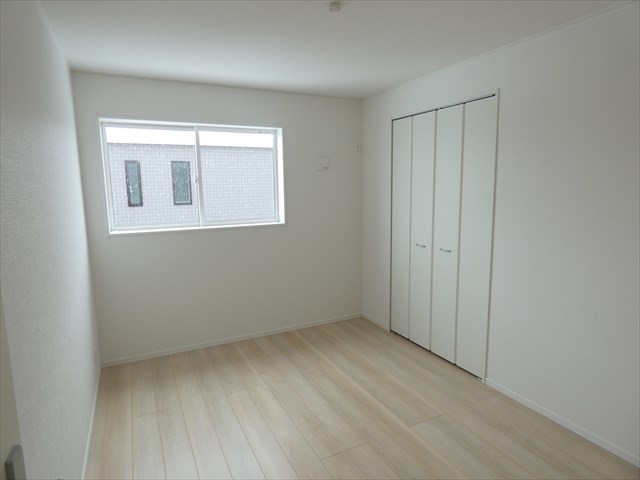 5632　クレイドルガーデン三沢市日の出第1　新築分譲住宅　4号棟※ただ今商談中です 内観写真（リビング以外の居室）