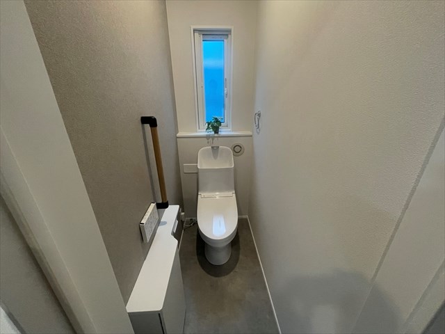 5640　タマタウン類家Ⅱ　1号棟　新築分譲住宅 内観写真（トイレ）