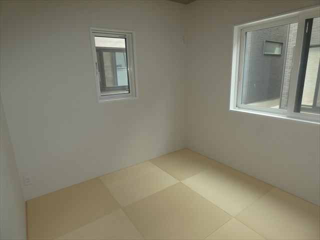 5641　タマタウン類家Ⅱ　2号棟　新築分譲住宅 内観写真（リビング以外の居室）