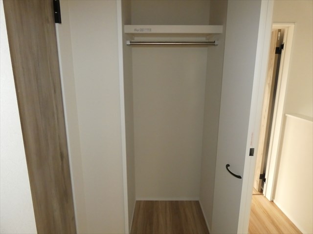 5641　タマタウン類家Ⅱ　2号棟　新築分譲住宅 内観写真（収納）