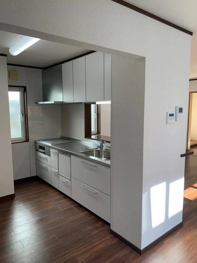 5649　八戸市類家5丁目　中古住宅 内観写真（キッチン）