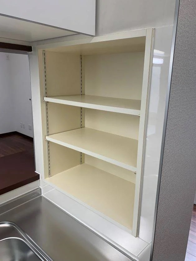 5649　八戸市類家5丁目　中古住宅 内観写真（収納）