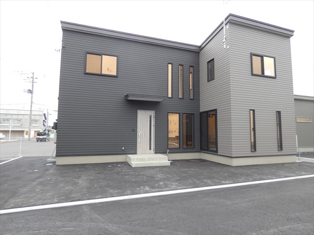 5674　八戸市長苗代内舟渡・B棟　建売住宅 現地写真