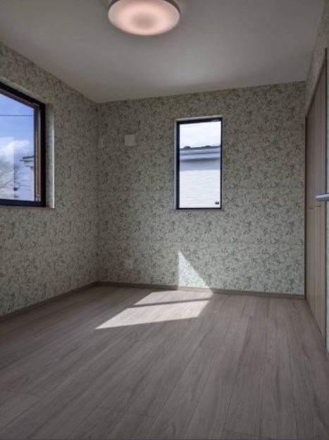 5674　八戸市長苗代内舟渡・B棟　建売住宅 内観写真（リビング以外の居室）