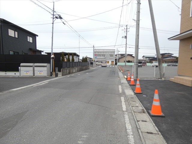 5674　八戸市長苗代内舟渡・B棟　建売住宅 現地写真（前面道路含む現地写真）