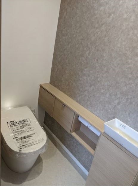 5675　八戸市長苗代内舟渡・C棟　建売住宅 内観写真（トイレ）