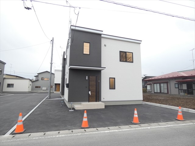 5677　八戸市長苗代内舟渡・F棟　建売住宅 現地写真