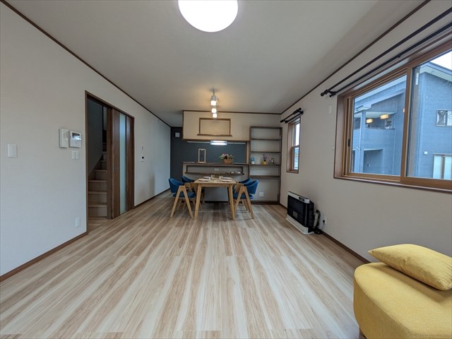 5692　ソーラータウン根城ヒルズNo.2　建売住宅 内観写真（リビング）