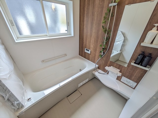 5692　ソーラータウン根城ヒルズNo.2　建売住宅 内観写真（浴室）